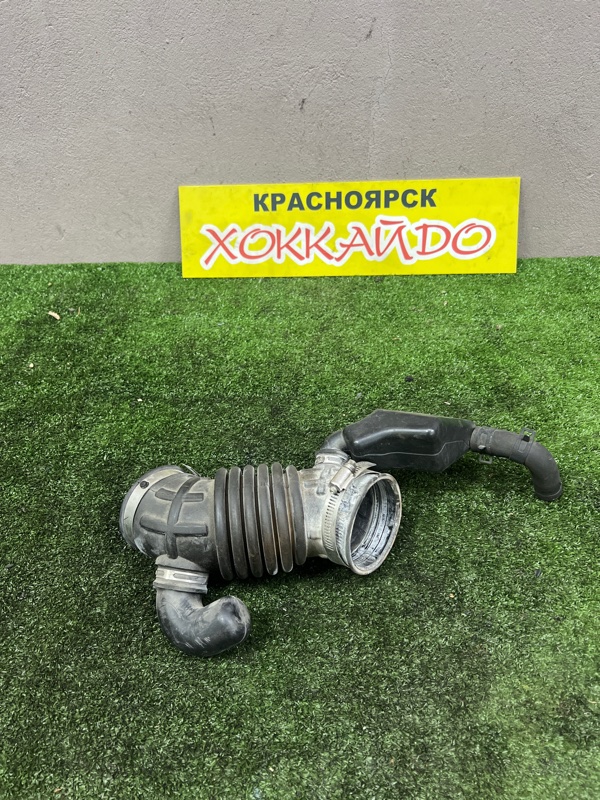 Патрубок воздушного фильтра Nissan Lafesta B30 MR20DE 12.2004