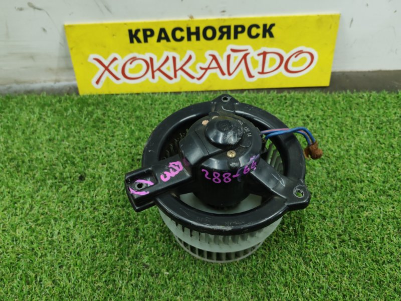 Вентилятор печки Toyota Ist NCP61 1NZ-FE 05.2002