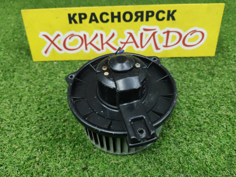 Вентилятор печки Toyota Corolla Fielder NZE121G 1NZ-FE 09.2002