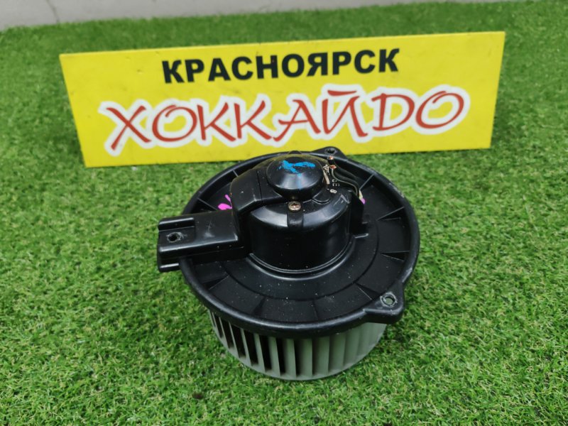 Вентилятор печки Toyota Wish ZNE10G 1ZZ-FE 10.2003