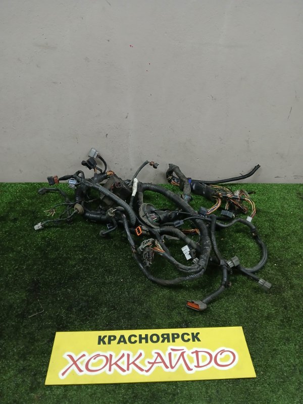 Электропроводка мотора Mitsubishi Mirage Dingo CQ2A 4G15 02.2001 (б/у)