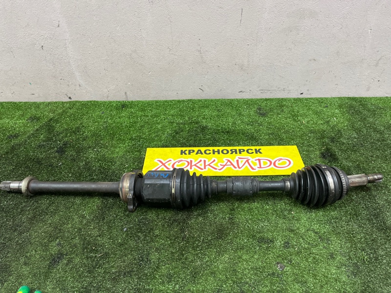 Привод Toyota Noah AZR60G 1AZ-FSE 08.2004 передний правый (б/у)