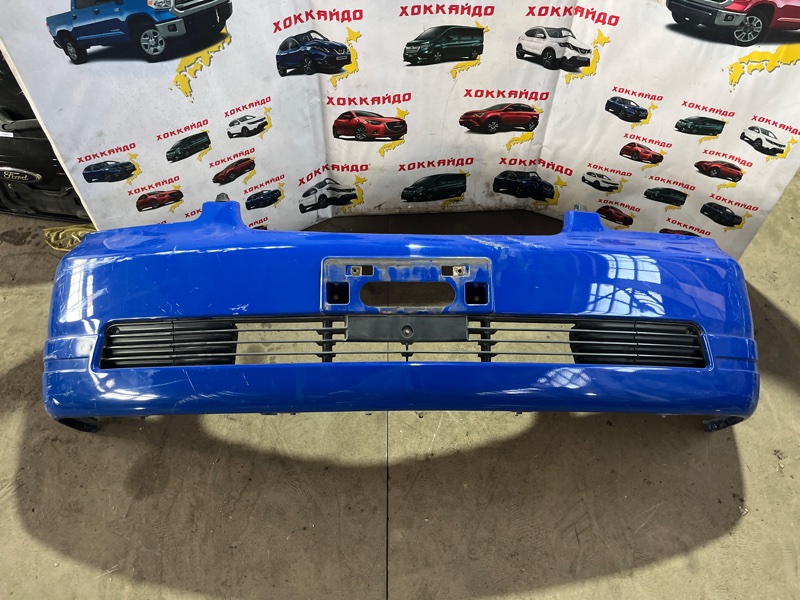 Бампер Mitsubishi Dion CR9W 4G63 01.2000 передний (б/у)
