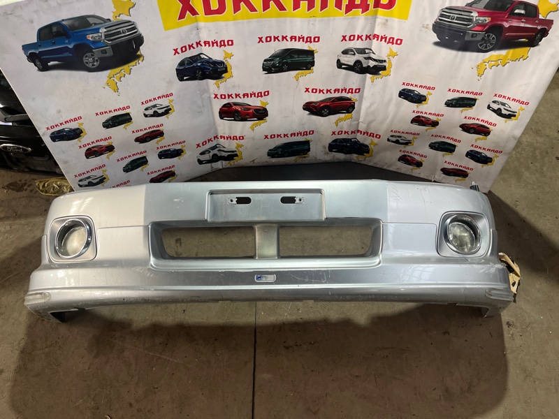 Бампер Subaru Forester SG5 EJ20-T 02.2002 передний (б/у)