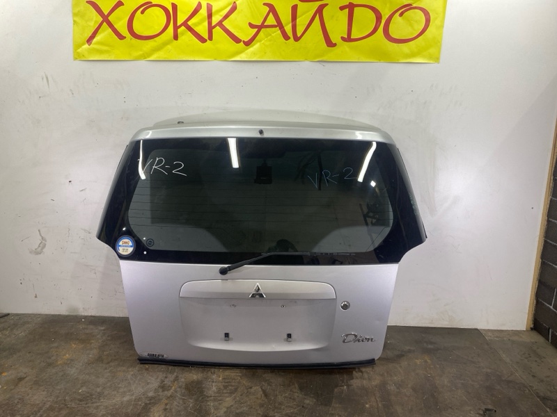 Дверь задняя багажника Mitsubishi Dion CR9W 4G63 01.2000 задняя (б/у)