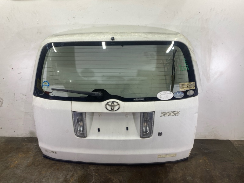 Дверь задняя багажника Toyota Succeed NCP55V 1NZ-FE 07.2002 задняя (б/у)
