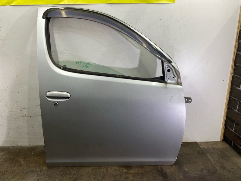 Дверь боковая Toyota Funcargo NCP20 2NZ-FE 08.1999 передняя правая (б/у)