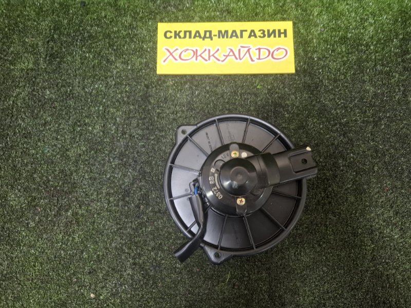 Вентилятор печки Toyota Ipsum SXM10G 3S-FE 04.1998 задний (б/у)