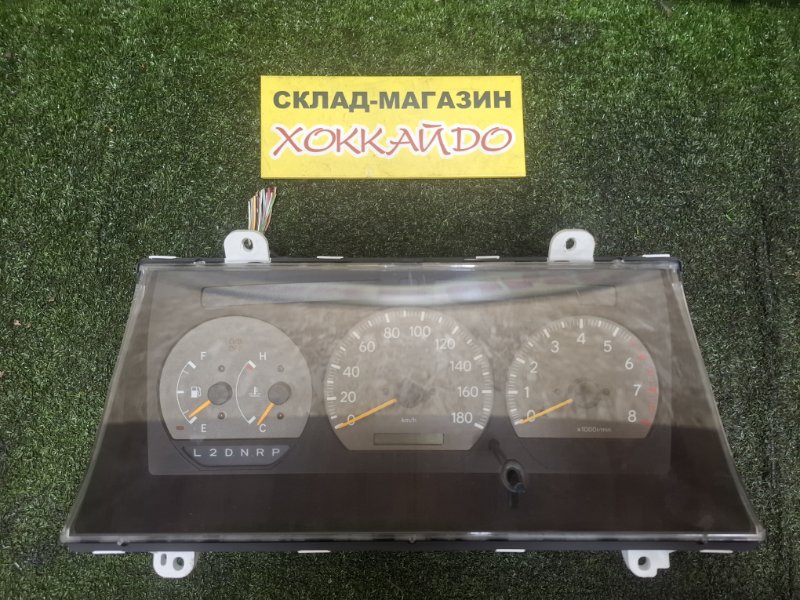 Комбинация приборов Toyota Granvia VCH16W 5VZ-FE 08.1999 (б/у)