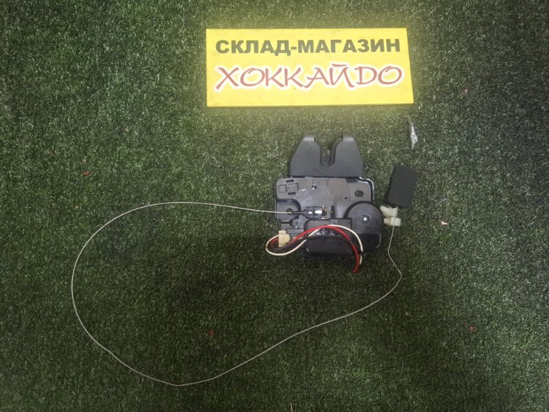 Замок багажника Nissan Teana J32 VQ25DE 06.2008 задний (б/у)