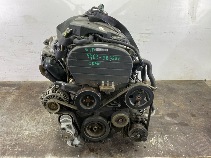 Двигатель Mitsubishi Dion CR9W 4G63 01.2000 (б/у)