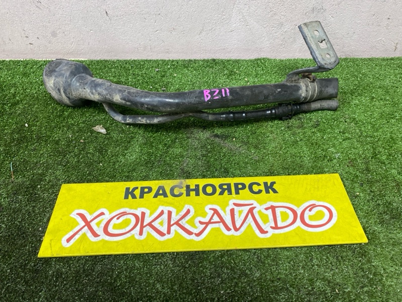 Горловина топливного бака Nissan Cube BZ11 CR14DE 10.2002 (б/у)