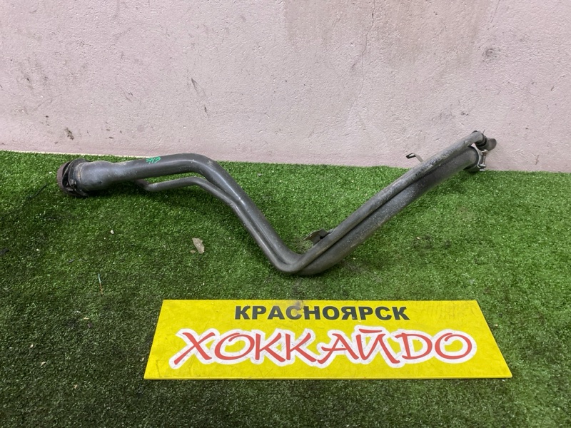 Горловина топливного бака Mitsubishi Dion CR9W 4G63 01.2000 (б/у)