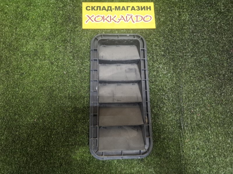 Клапан вентиляции Toyota Ipsum ACM26W 2AZ-FE 05.2001 задний (б/у)