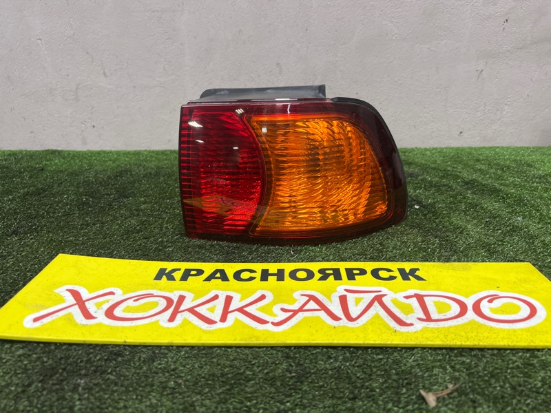 Фонарь стоп-сигнала Toyota Ipsum SXM10G 3S-FE 04.1998 правый (б/у)