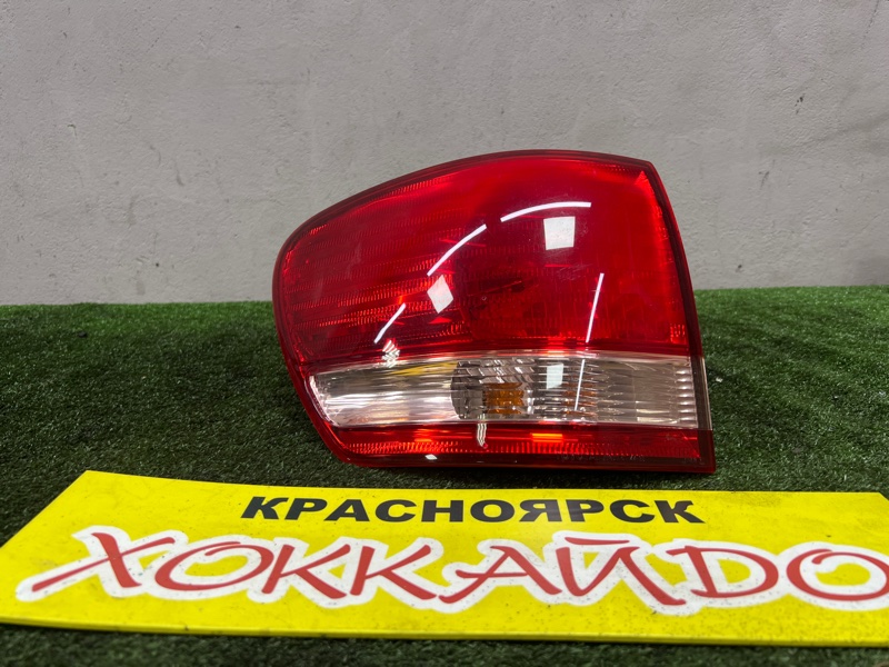 Фонарь стоп-сигнала Toyota Ipsum ACM26W 2AZ-FE 05.2001 левый (б/у)