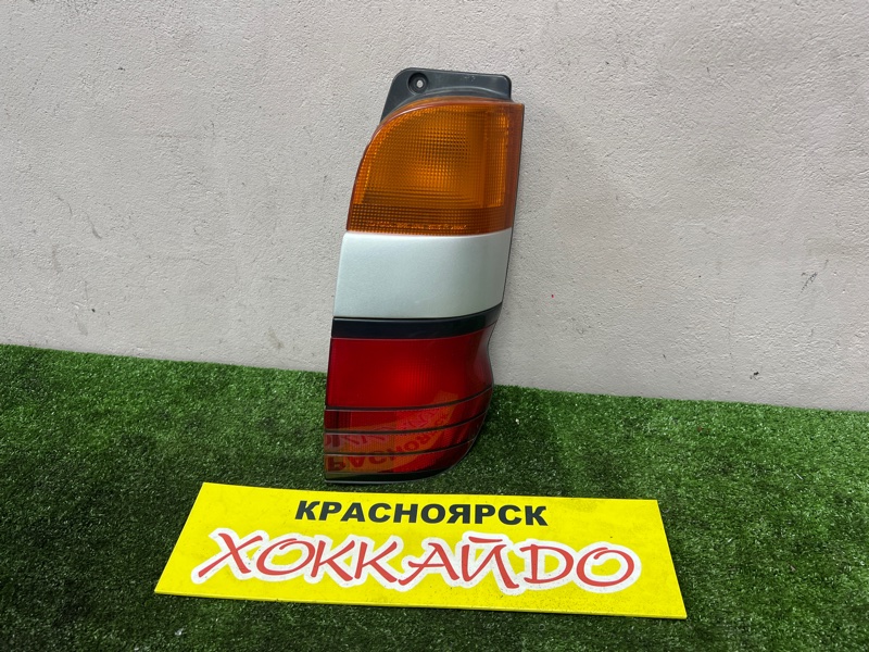 Фонарь стоп-сигнала Toyota Granvia KCH10 1KZ-TE 08.1995 правый (б/у)