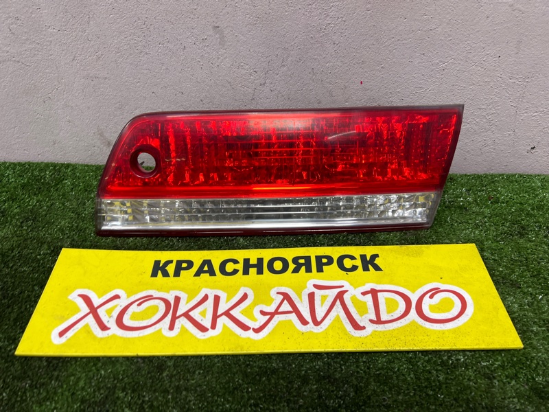 Фонарь вставка багажника Toyota Mark II GX100 1G-FE 08.1998 правый (б/у)