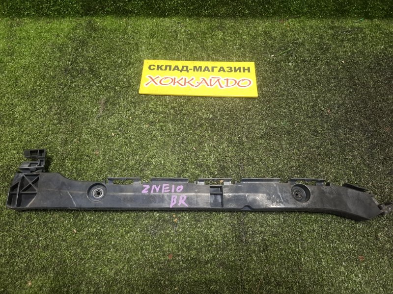 Клипса бампера Toyota Wish ZNE10G 1ZZ-FE 09.2005 задняя правая (б/у)