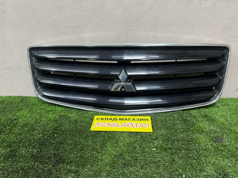 Решетка радиатора Mitsubishi Dion CR9W 4G63 01.2000 (б/у)