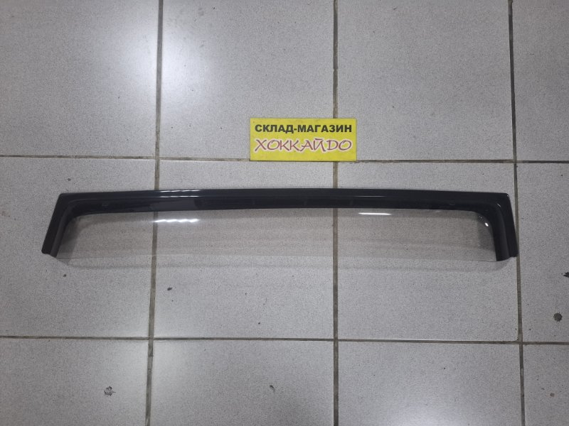 Ветровик Toyota Ipsum ACM26W 2AZ-FE 05.2001 задний правый (б/у)