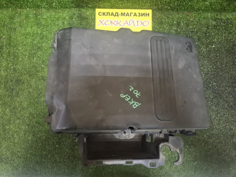 Полка под аккумулятор Mazda Axela BKEP LF-VE 06.2006 (б/у)
