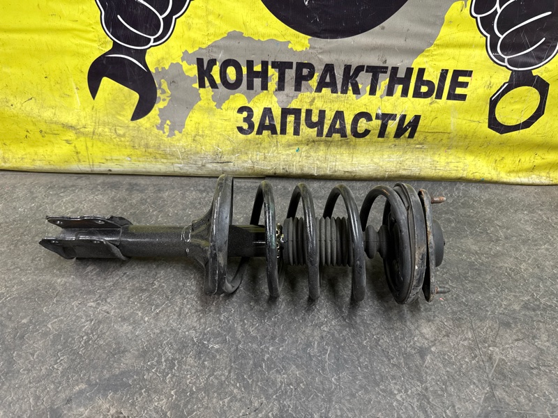 Стойка подвески Mitsubishi Dion CR9W 4G63 01.2000 передняя правая (б/у)