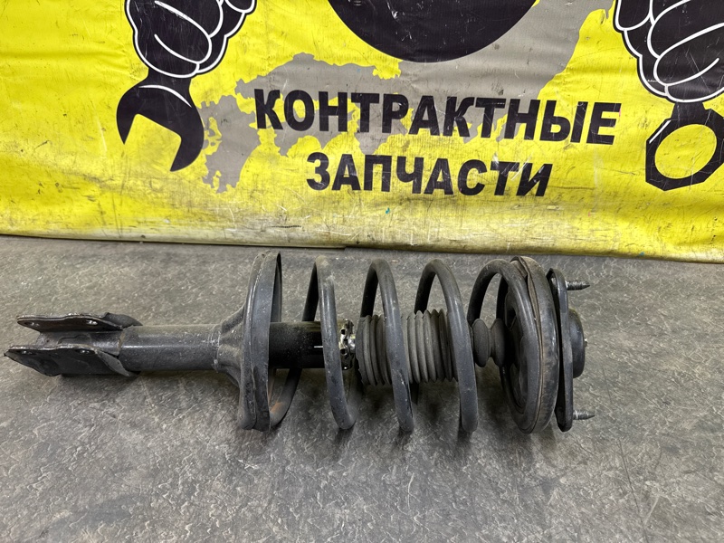 Стойка подвески Mitsubishi Dion CR9W 4G63 01.2000 передняя правая (б/у)