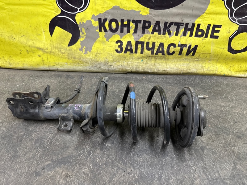 Стойка подвески Mitsubishi Delica D:5 CV5W 4B12 01.2007 передняя левая (б/у)