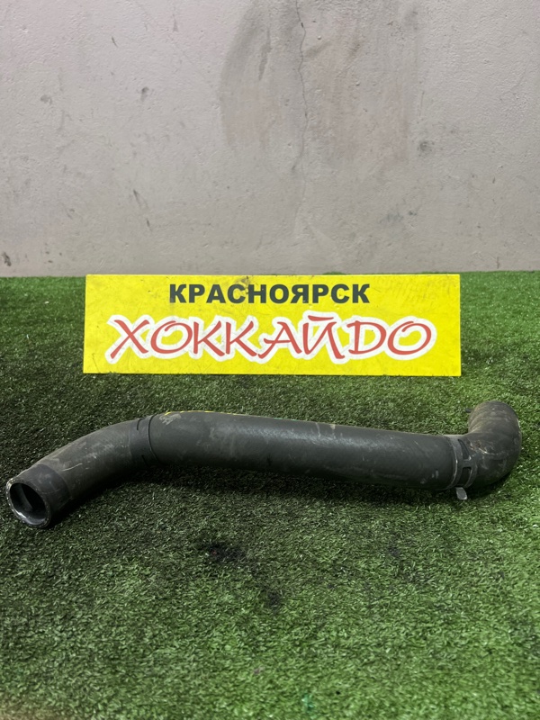 Патрубок радиатора Mitsubishi Dion CR9W 4G63 01.2000 (б/у)