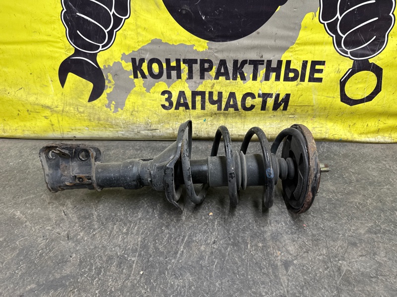 Стойка подвески Honda CR-V RD7 K24A 09.2004 передняя правая (б/у)