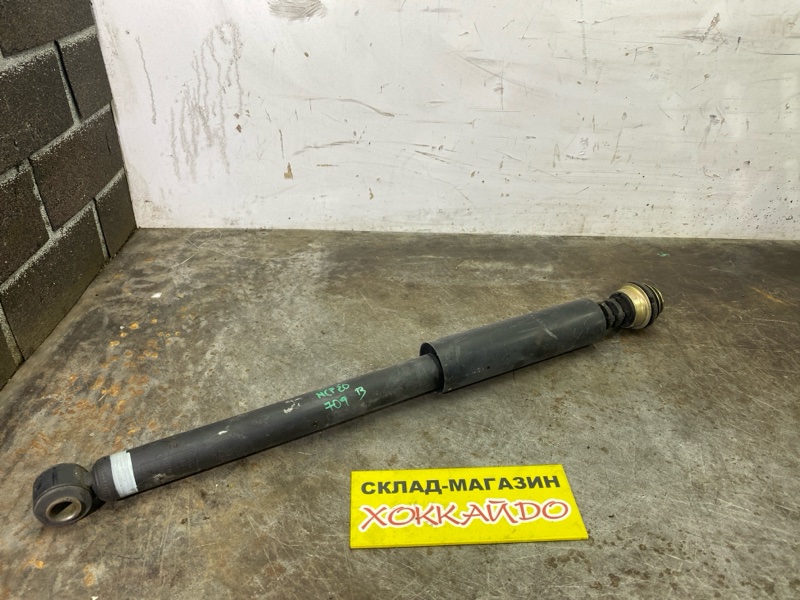 Амортизатор Toyota Funcargo NCP20 2NZ-FE 08.1999 задний (б/у)