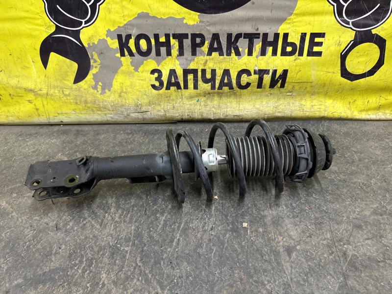 Стойка подвески Honda FIT GD1 L13A 06.2001 передняя правая (б/у)