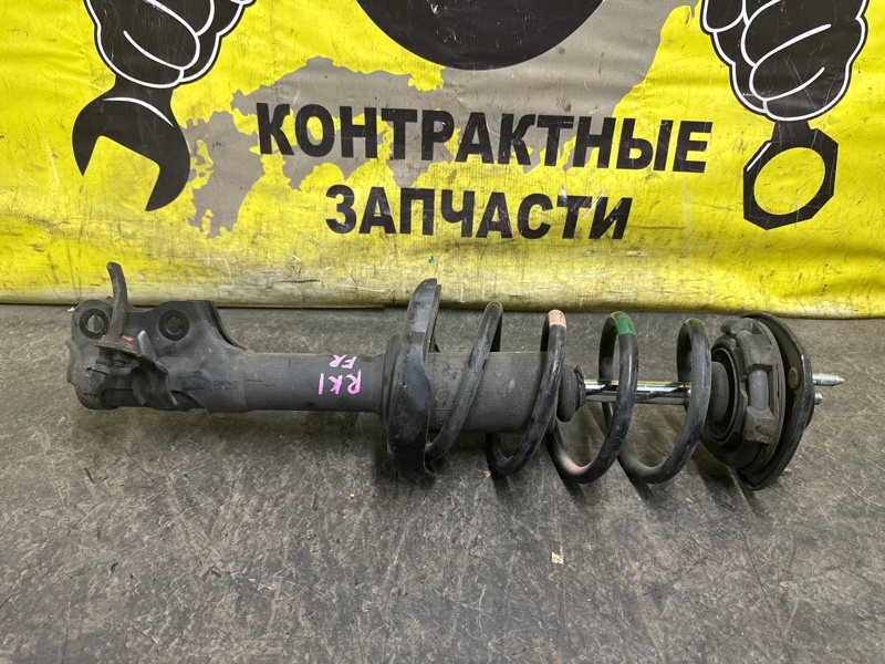 Стойка подвески Honda Stepwgn RK1 R20A 10.2009 передняя правая (б/у)