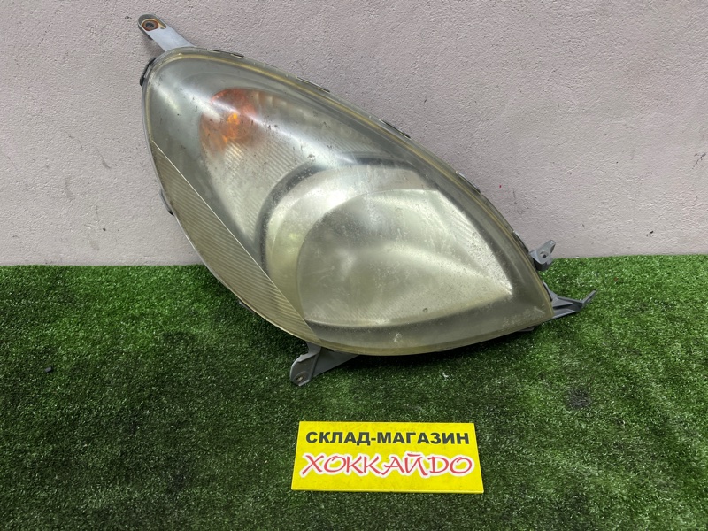 Фара Toyota Funcargo NCP20 2NZ-FE 08.1999 правая (б/у)