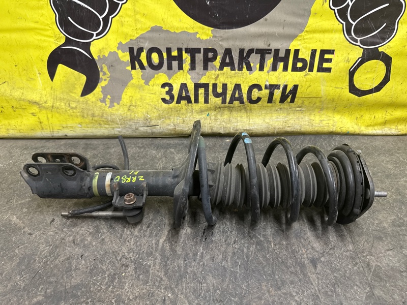 Стойка подвески Toyota Voxy ZRR80G 3ZR-FAE 01.2014 передняя левая (б/у)