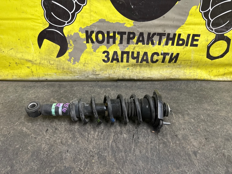 Стойка подвески Toyota Wish ZNE10G 1ZZ-FE 01.2003 задняя правая (б/у)