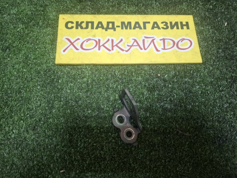 Петля багажника Toyota Cresta GX100 1G-FE 08.1998 задняя (б/у)