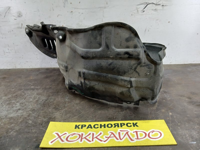 Подкрылок Toyota Granvia KCH10 1KZ-TE 08.1995 передний левый (б/у)