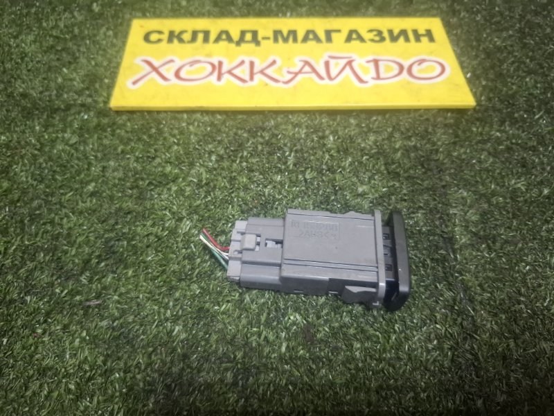 Кнопки в салон Toyota Ipsum ACM26W 2AZ-FE 05.2001 (б/у)