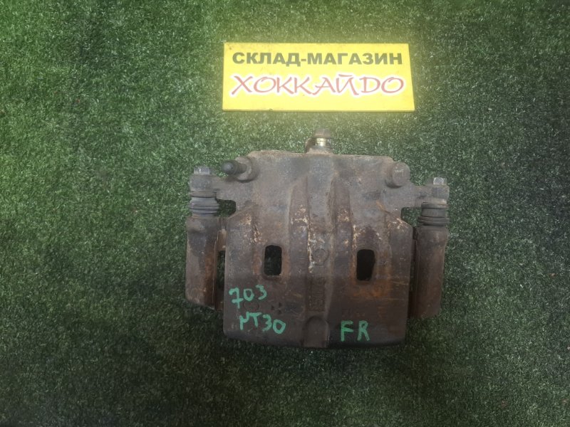 Суппорт Nissan X-Trail NT30 QR20DE 06.2003 передний правый (б/у)