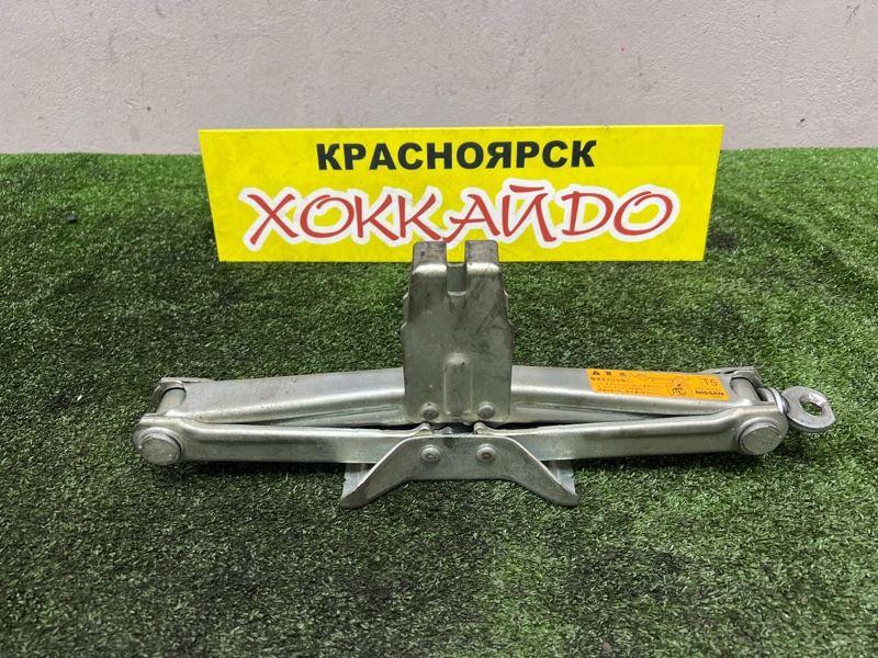 Домкрат Nissan X-Trail TNT31 QR25DE 08.2007 (б/у)