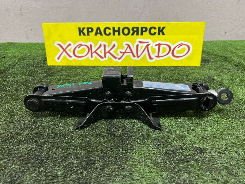 Домкрат Mazda Axela BKEP LF-VE 06.2006 (б/у)