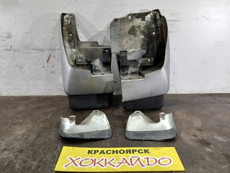 Брызговики Toyota Granvia VCH16W 5VZ-FE 08.1999 (б/у)
