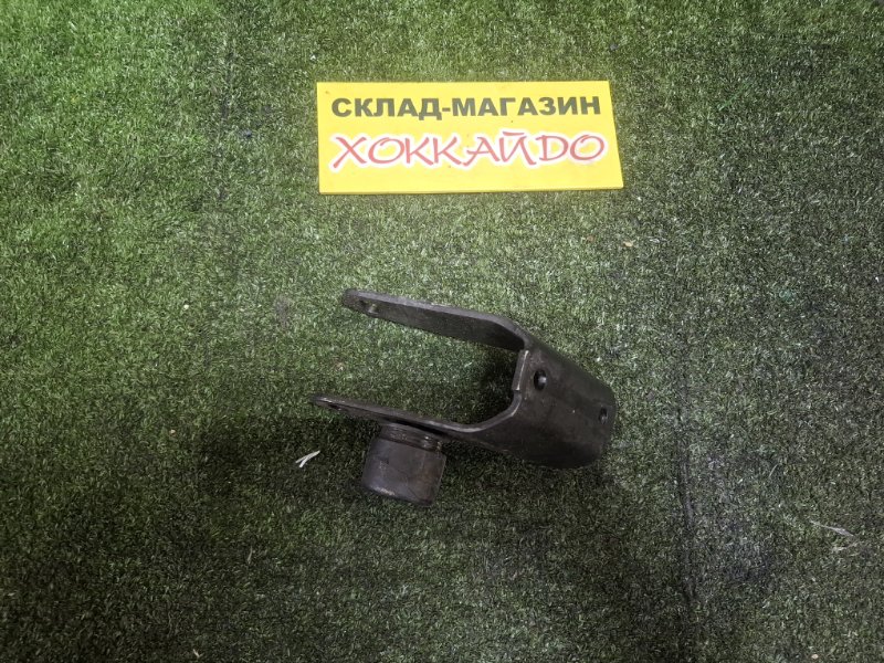 Кронштейн двигателя Toyota Nadia SXN10 3S-FE 08.1998 передний (б/у)