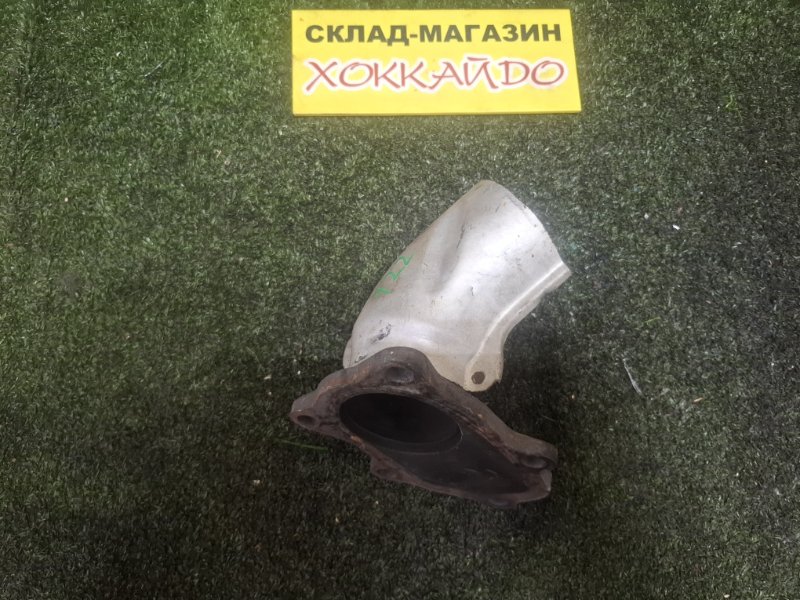Труба приемная глушителя Subaru Forester SG5 EJ205 02.2002 (б/у)