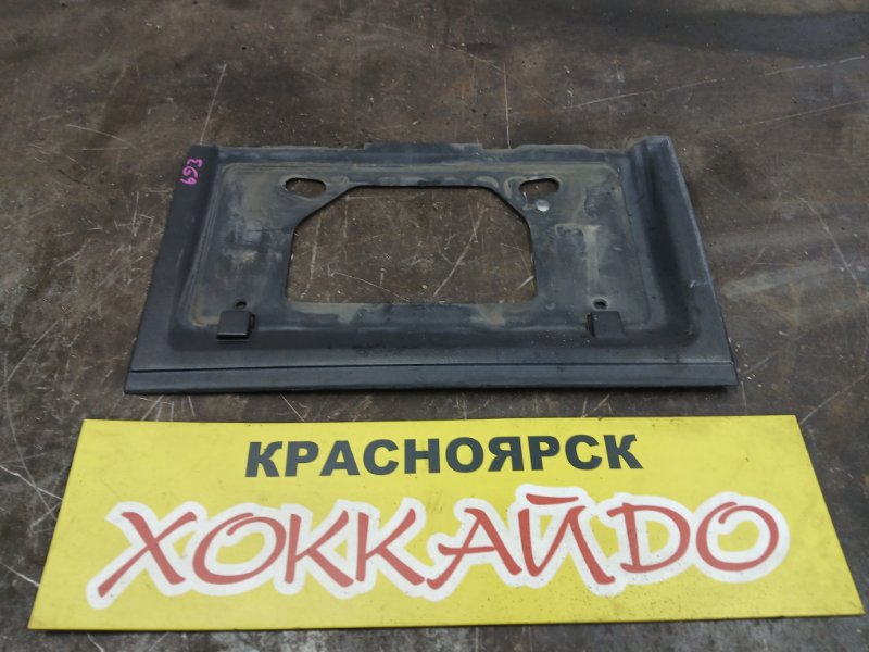 Накладка багажника Mitsubishi Pajero V45W 6G74 05.1997 (б/у)