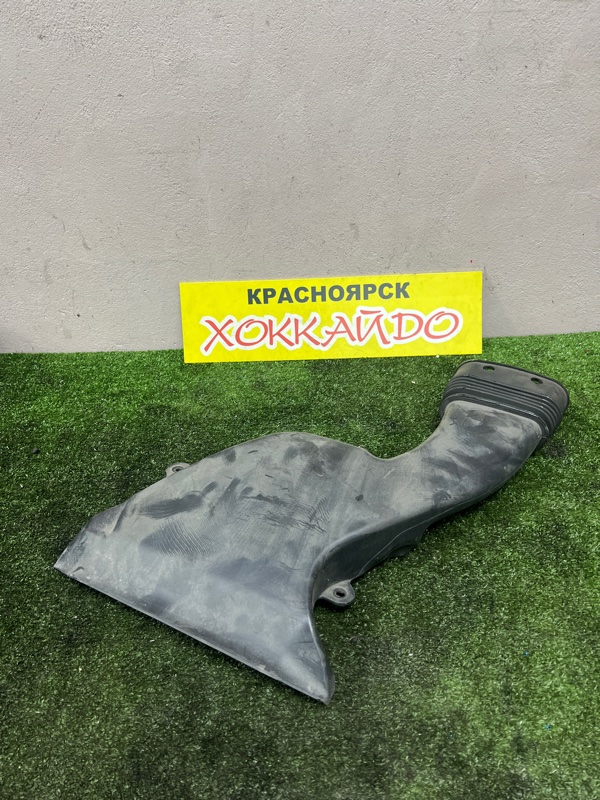 Воздухозаборник Toyota Mark II GX100 1G-FE 08.1998 (б/у)