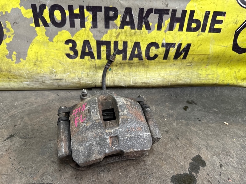 Суппорт Toyota Granvia KCH10 1KZ-TE 08.1995 передний левый (б/у)