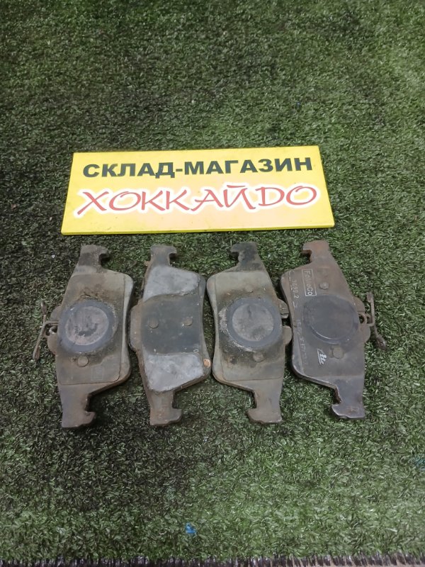 Колодки тормозные Mazda Axela BKEP LF-VE 06.2006 задние (б/у)